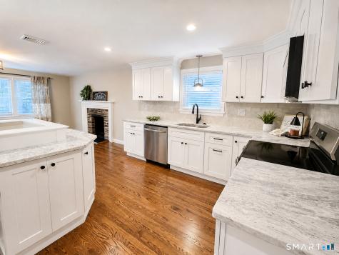 749 Maple Street Wethersfield CT 06109