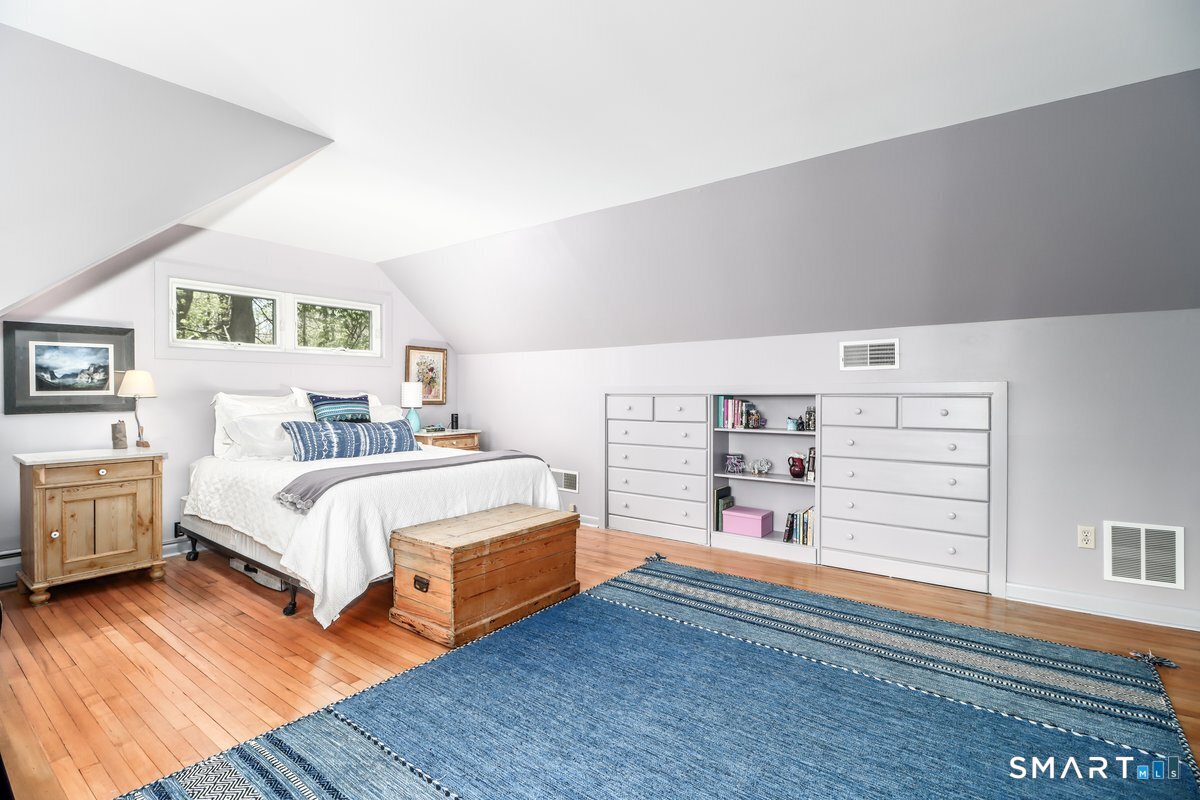 36 Down River Road New Canaan CT 06840