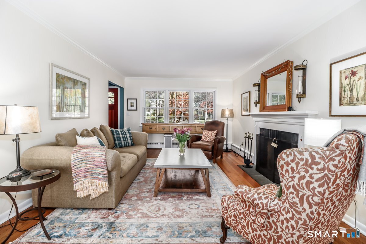 36 Down River Road New Canaan CT 06840