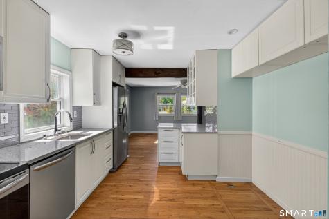33 Howard Court Milford CT 06460