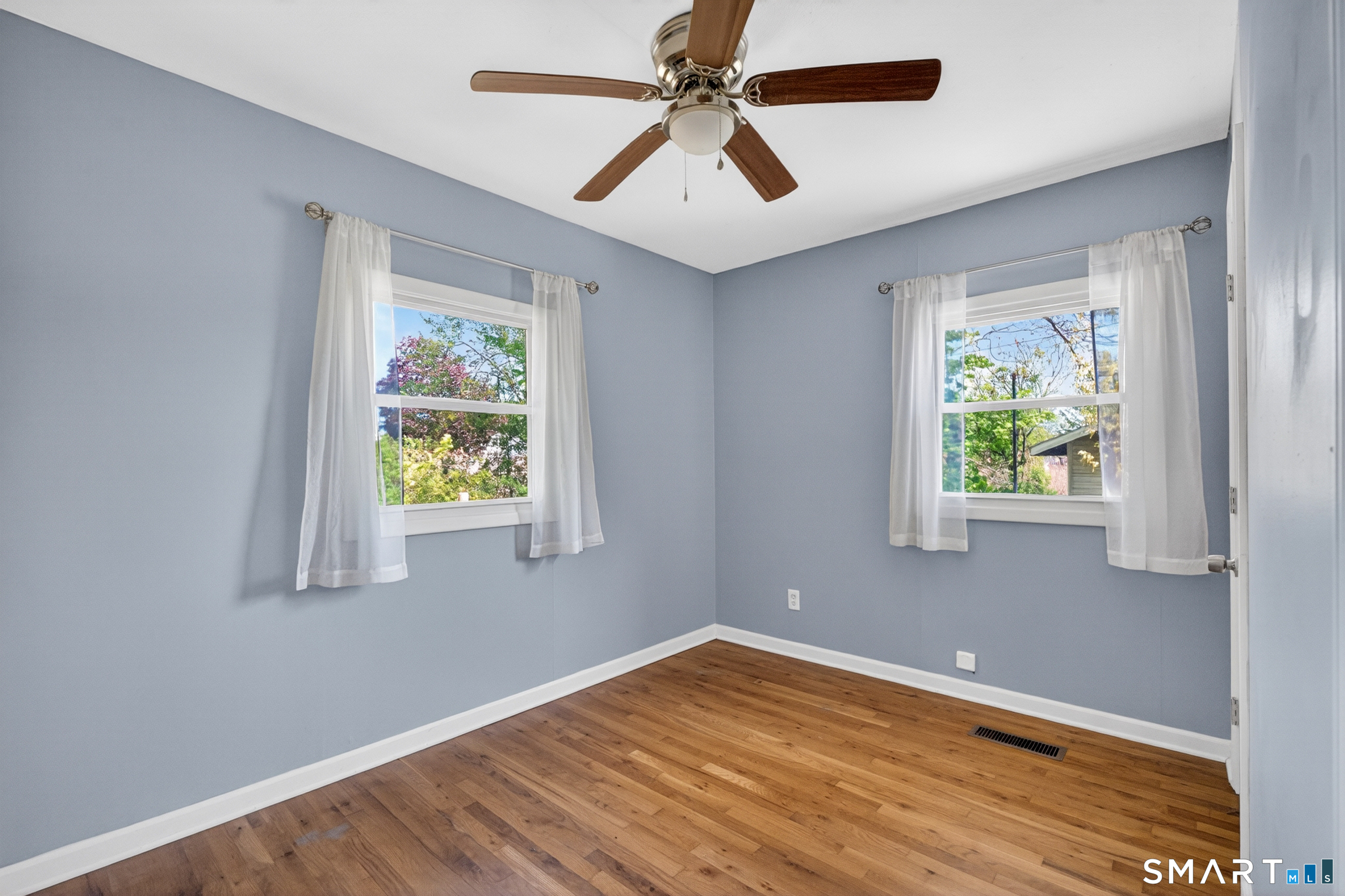 33 Howard Court Milford CT 06460