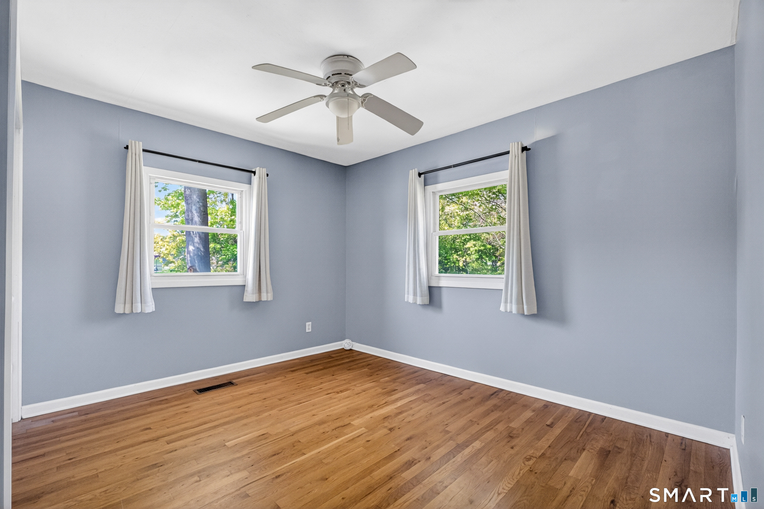 33 Howard Court Milford CT 06460