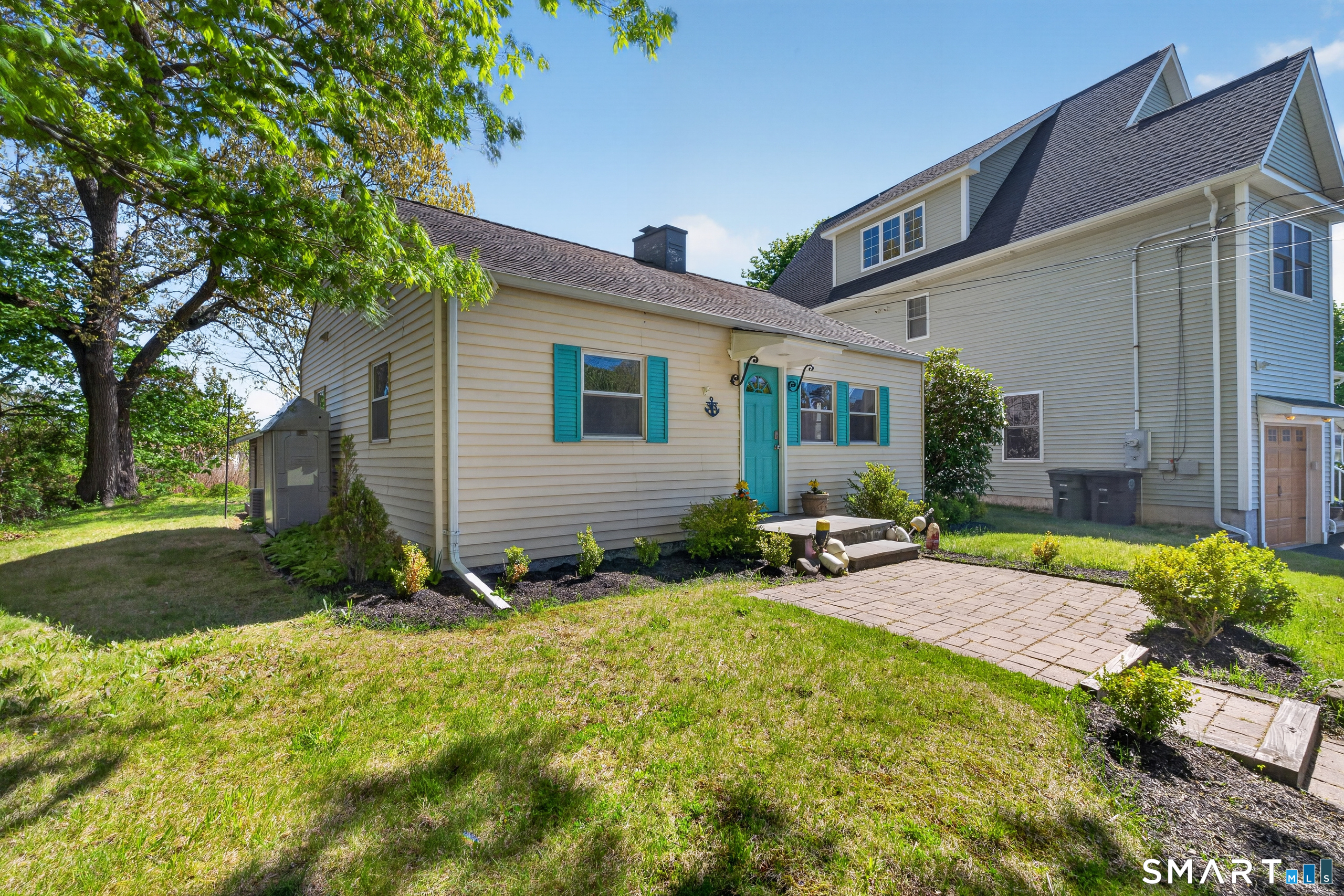 33 Howard Court Milford CT 06460