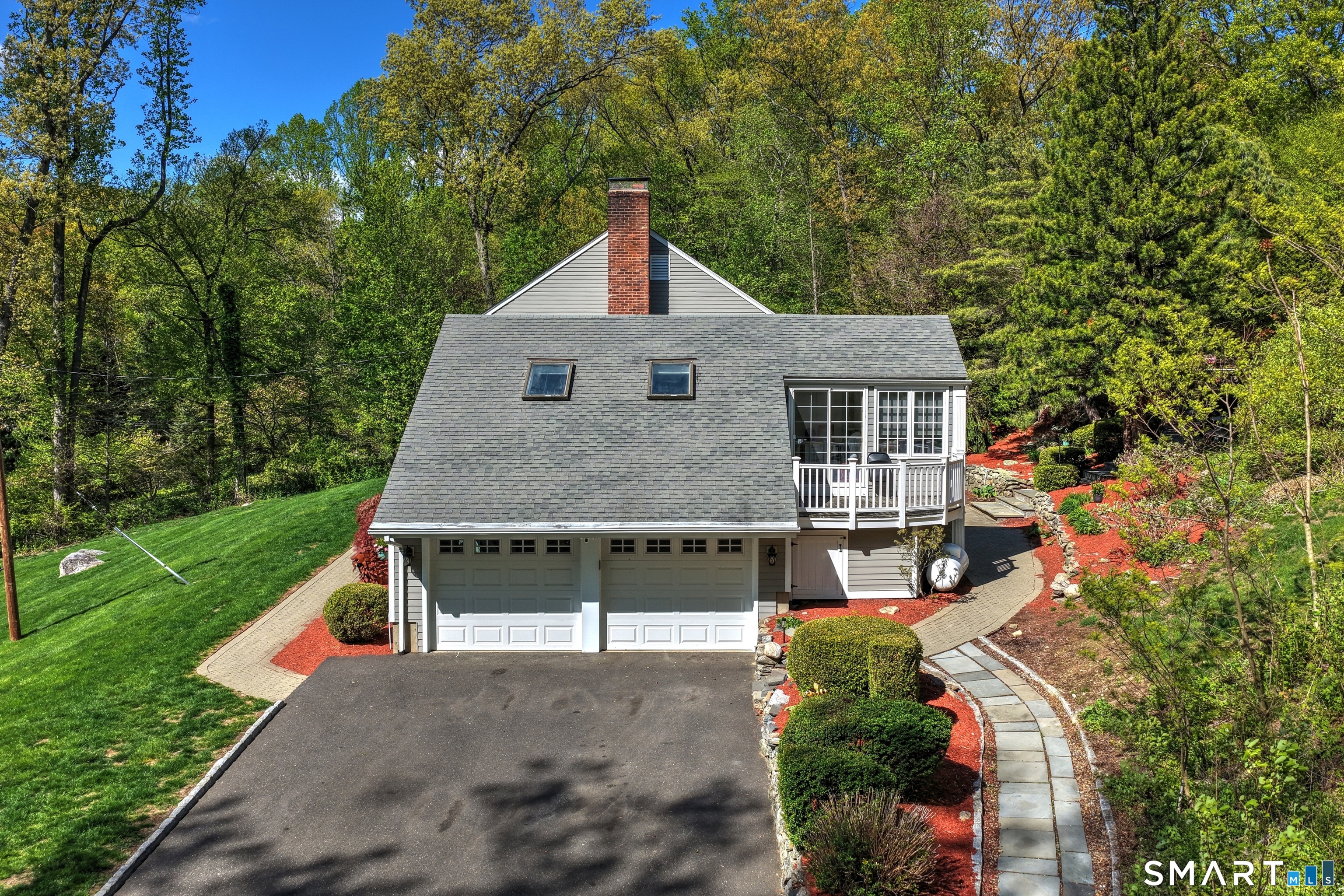 16 Wolf Tree Drive Woodbridge CT 06525