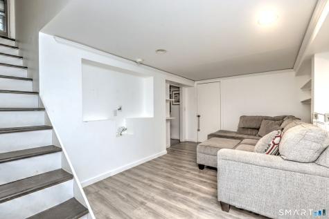16 Wolf Tree Drive Woodbridge CT 06525