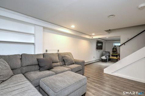 16 Wolf Tree Drive Woodbridge CT 06525