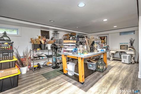 16 Wolf Tree Drive Woodbridge CT 06525