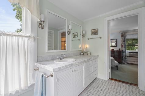 33 Sill Lane Old Lyme CT 06371