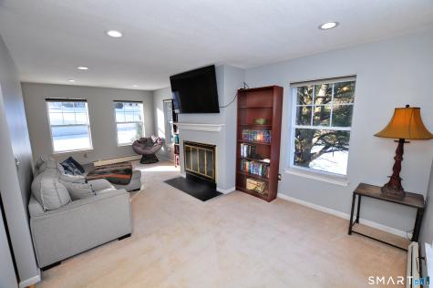 7 Glen Hollow East Granby CT 06026