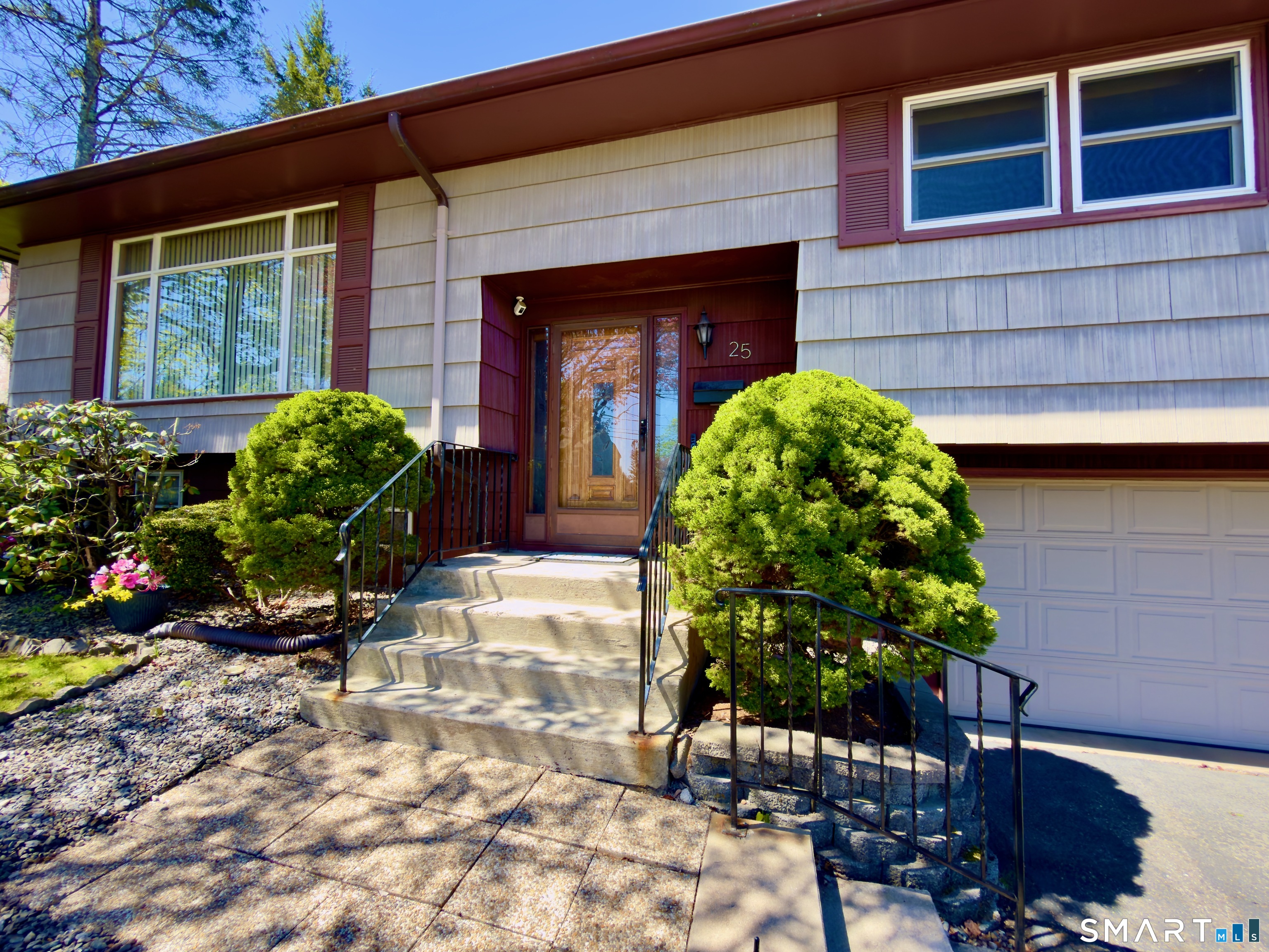25 Greenfield Avenue Waterbury CT 06708