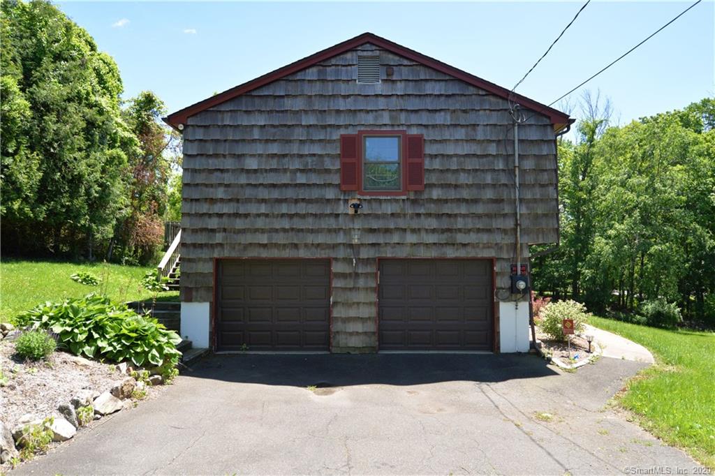 1 Hamilton Drive Danbury CT 06811