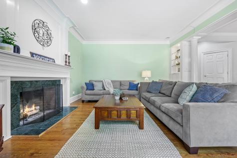 305 South Gate Lane Fairfield CT 06890