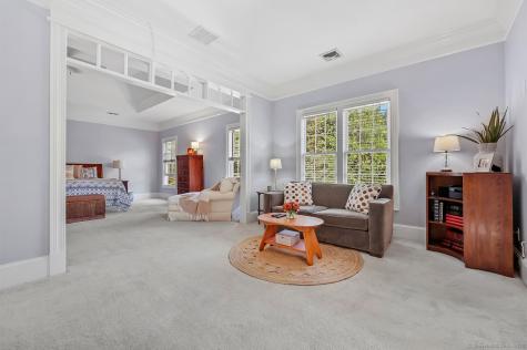 305 South Gate Lane Fairfield CT 06890