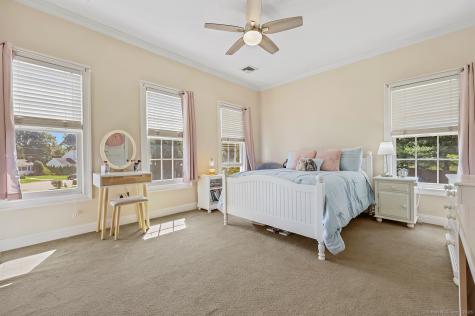 305 South Gate Lane Fairfield CT 06890