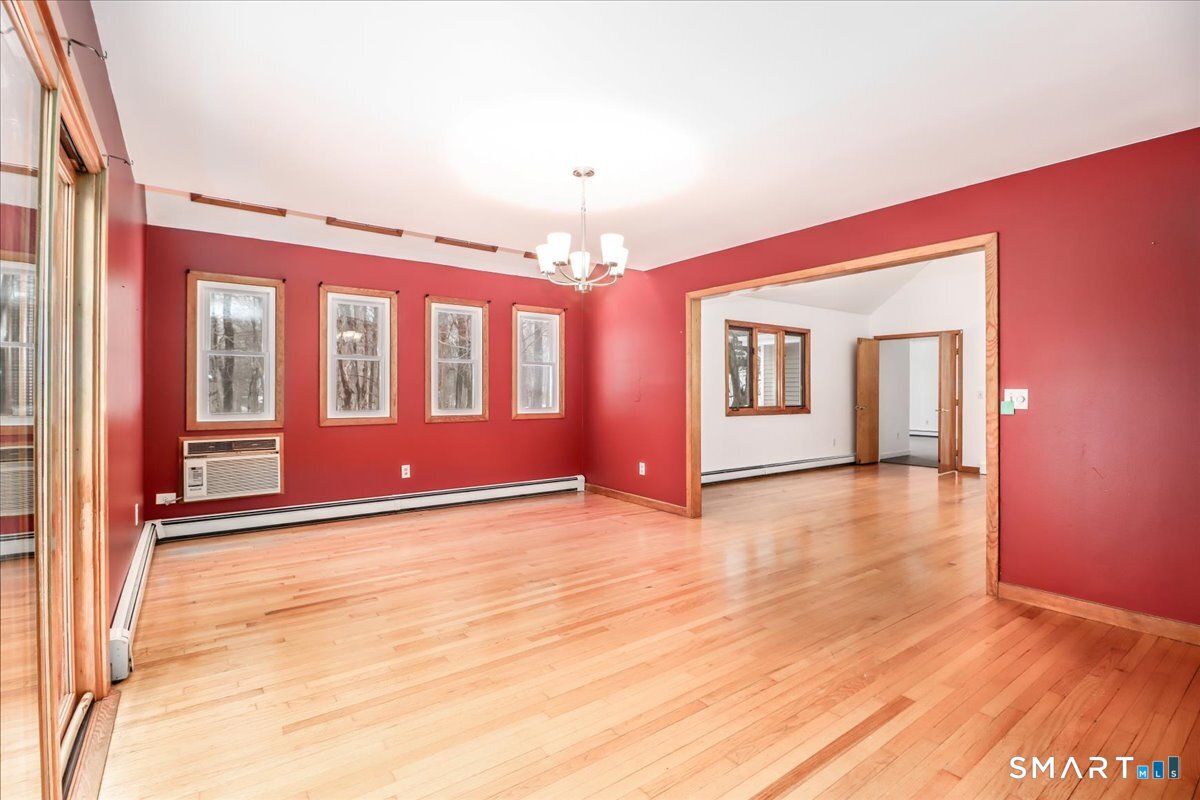 8 Pebble Lane New Milford CT 06776