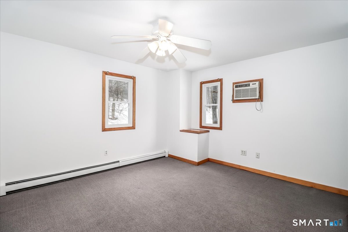 8 Pebble Lane New Milford CT 06776