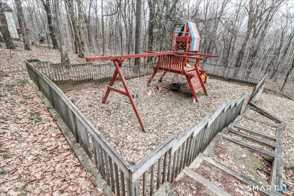 8 Pebble Lane New Milford CT 06776