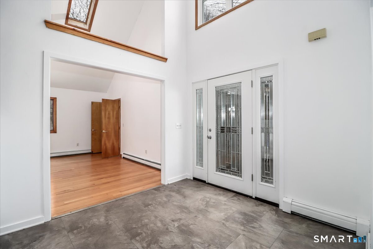 8 Pebble Lane New Milford CT 06776