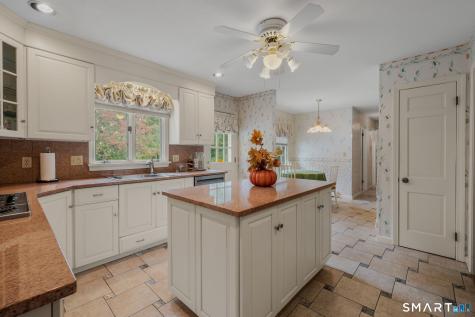 64 Briar Hill Road Norwich CT 06360