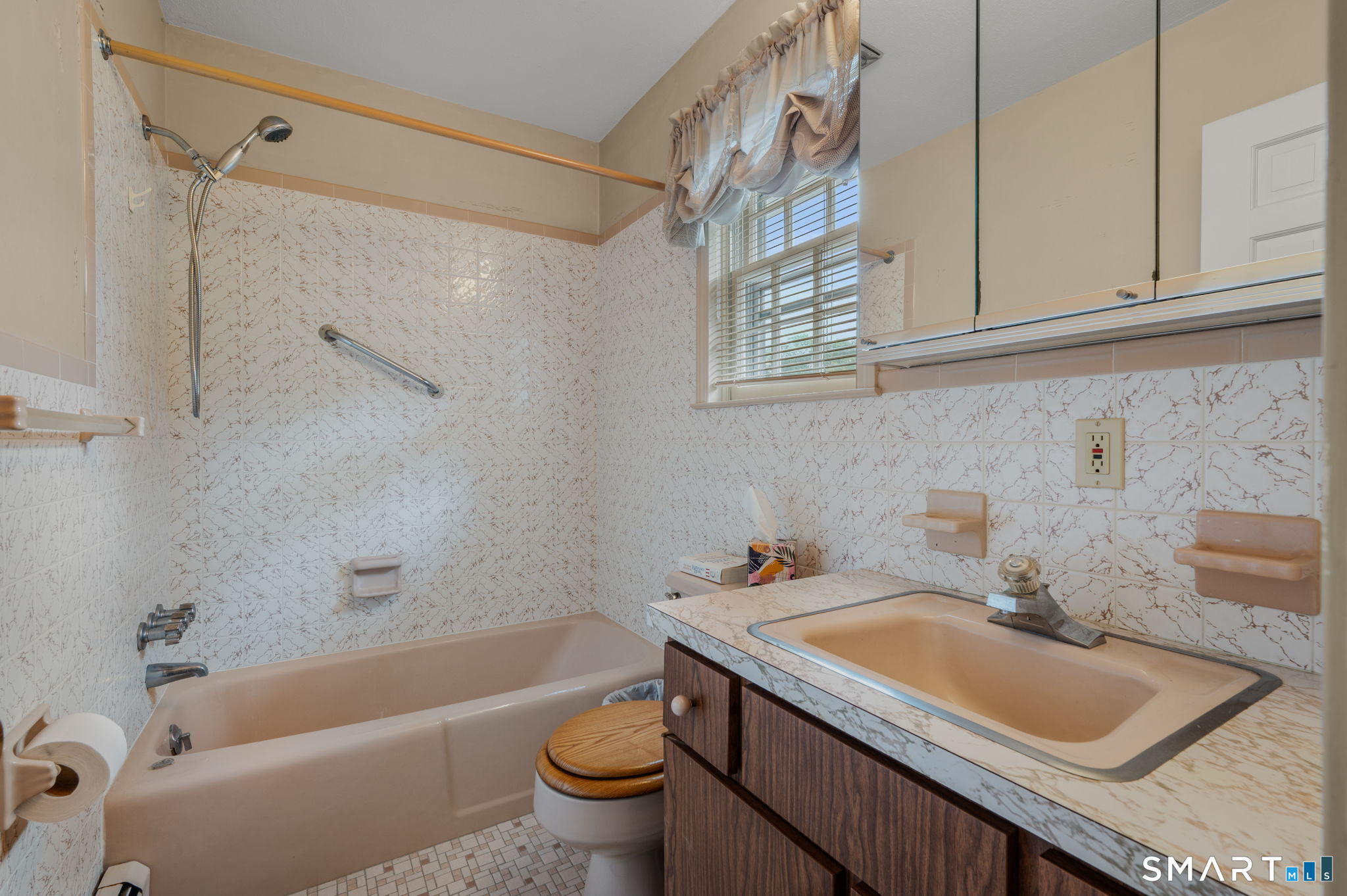 64 Briar Hill Road Norwich CT 06360