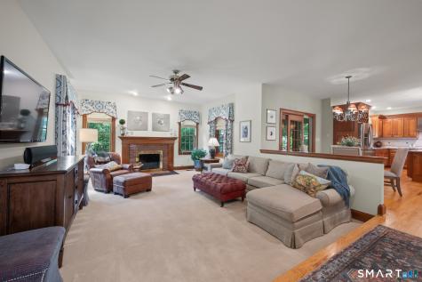 157 Tamarac Drive Glastonbury CT 06033
