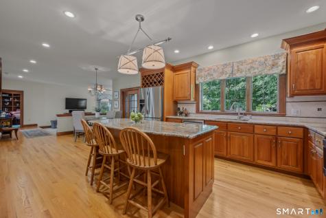 157 Tamarac Drive Glastonbury CT 06033
