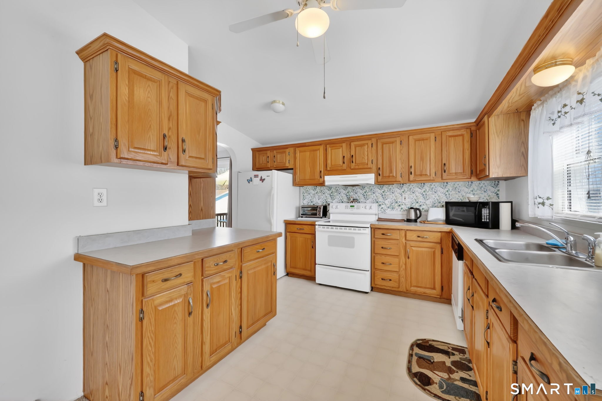 1 Rose Court East Windsor CT 06088