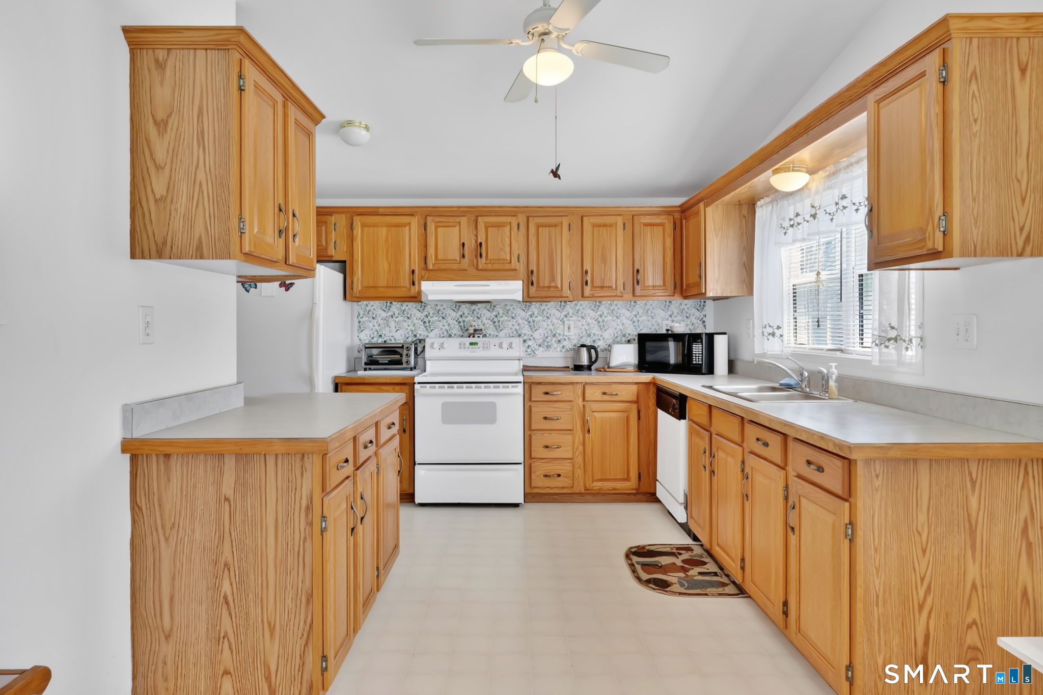 1 Rose Court East Windsor CT 06088