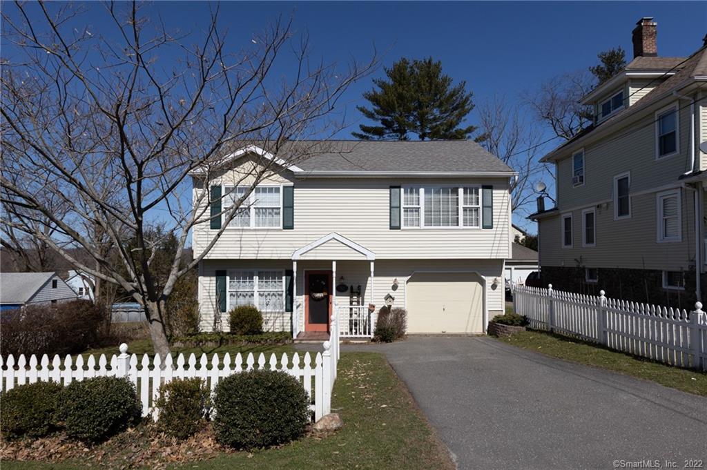 762 Washington Avenue Extension Waterbury CT 06708