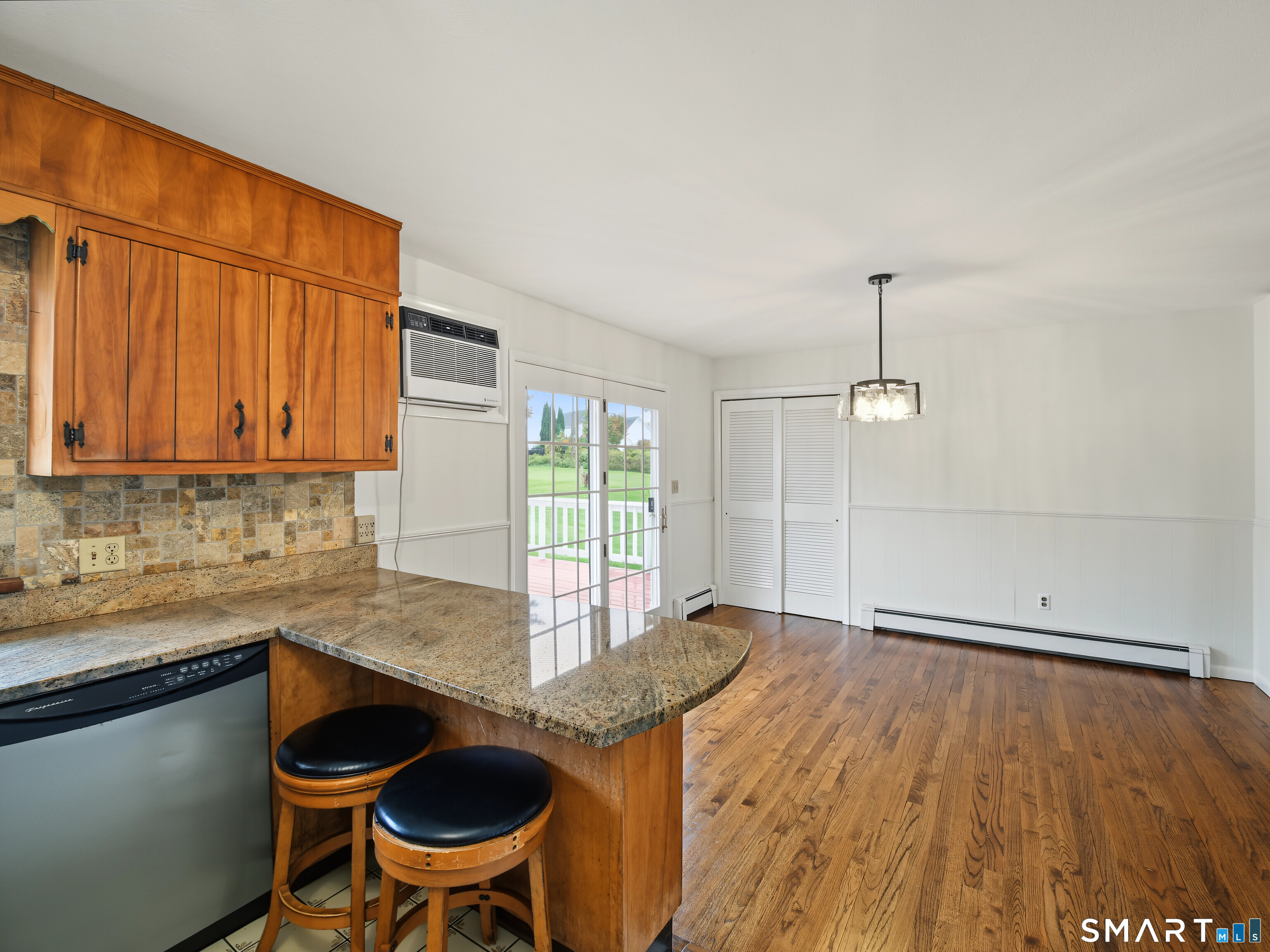 65 Barnum Road Danbury CT 06811