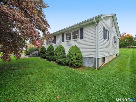 65 Barnum Road Danbury CT 06811