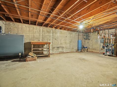 65 Barnum Road Danbury CT 06811