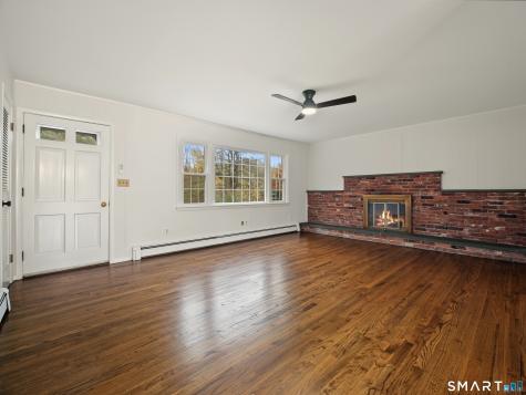 65 Barnum Road Danbury CT 06811