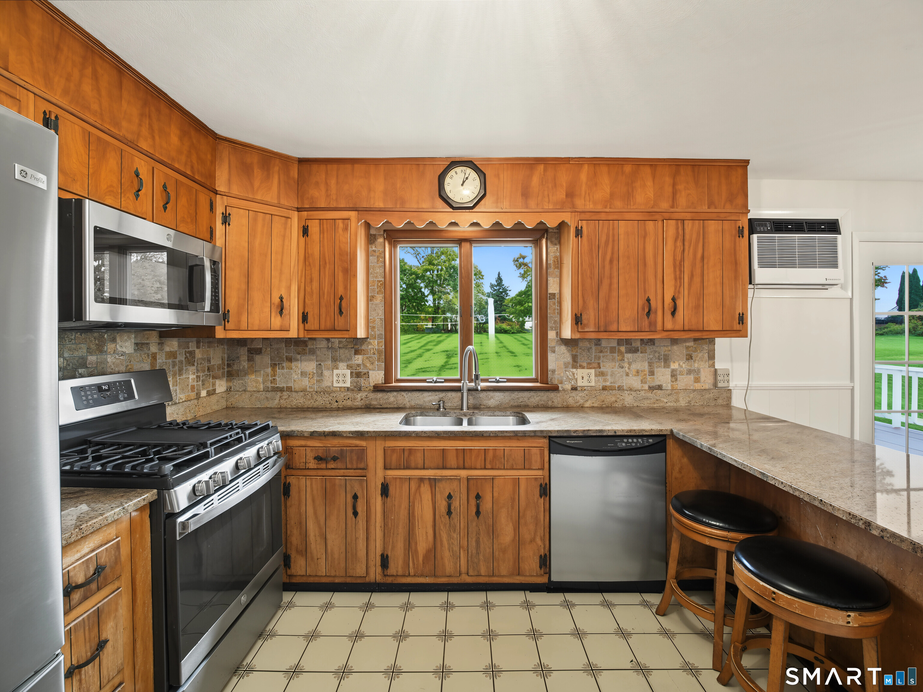 65 Barnum Road Danbury CT 06811