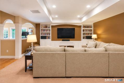 15 Saint Michaels Court Avon CT 06001