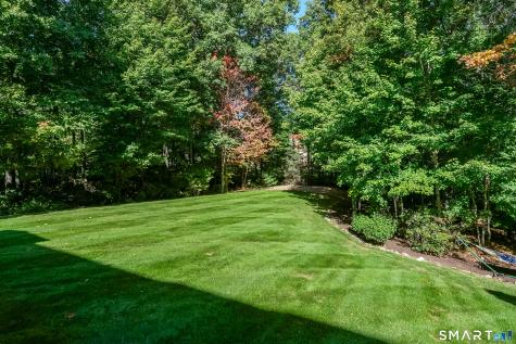 15 Saint Michaels Court Avon CT 06001