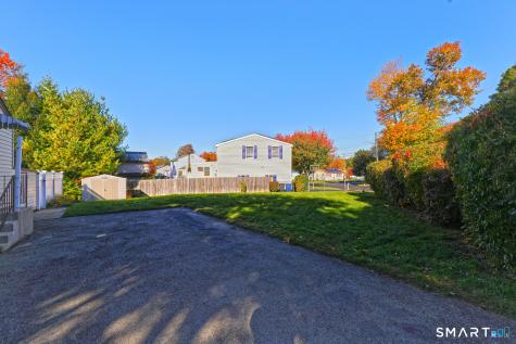 139 Woodmont Road West Haven CT 06516