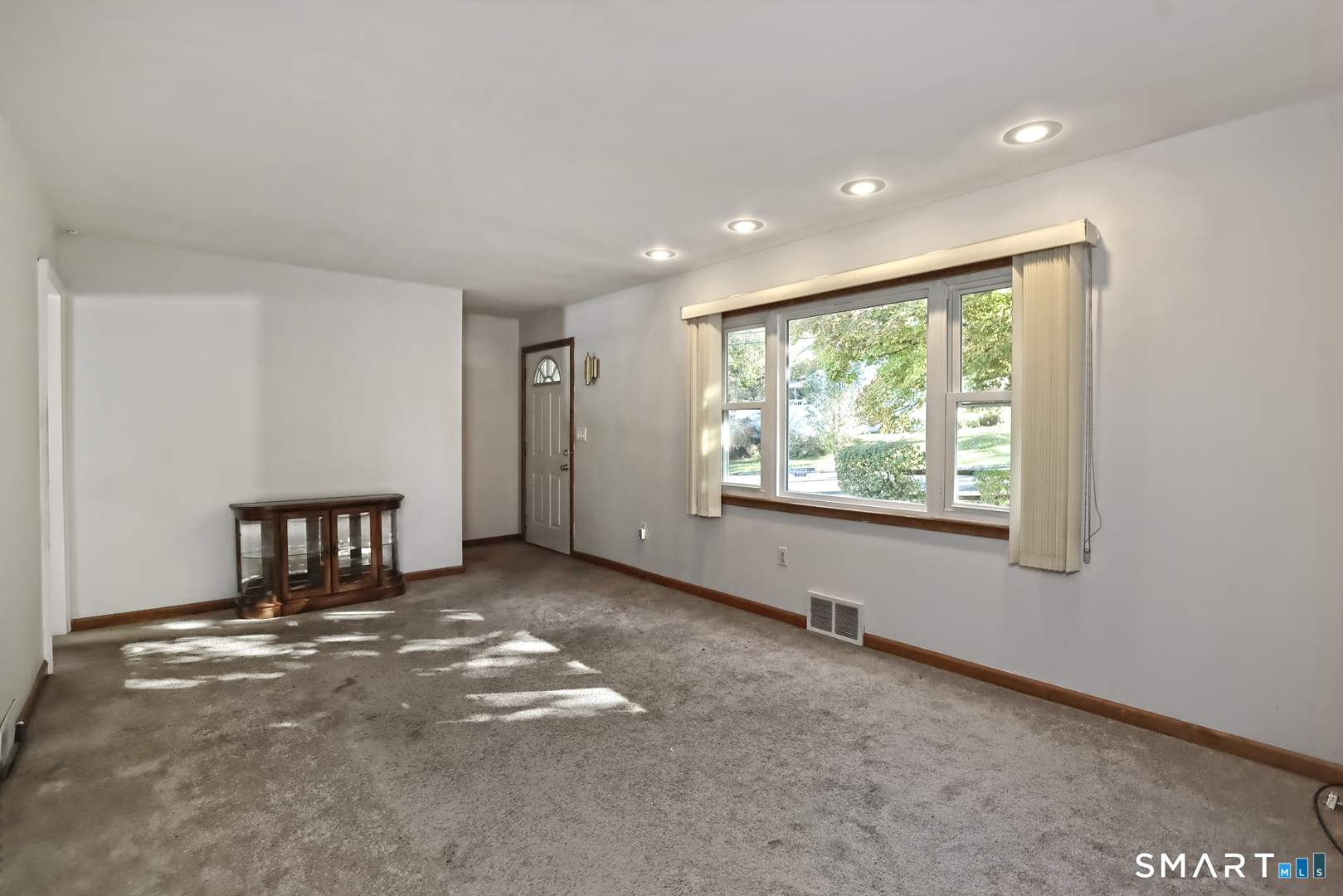 139 Woodmont Road West Haven CT 06516