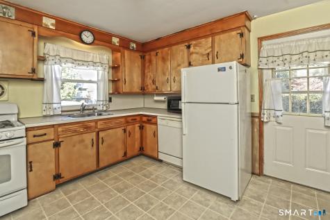 139 Woodmont Road West Haven CT 06516