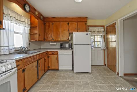 139 Woodmont Road West Haven CT 06516