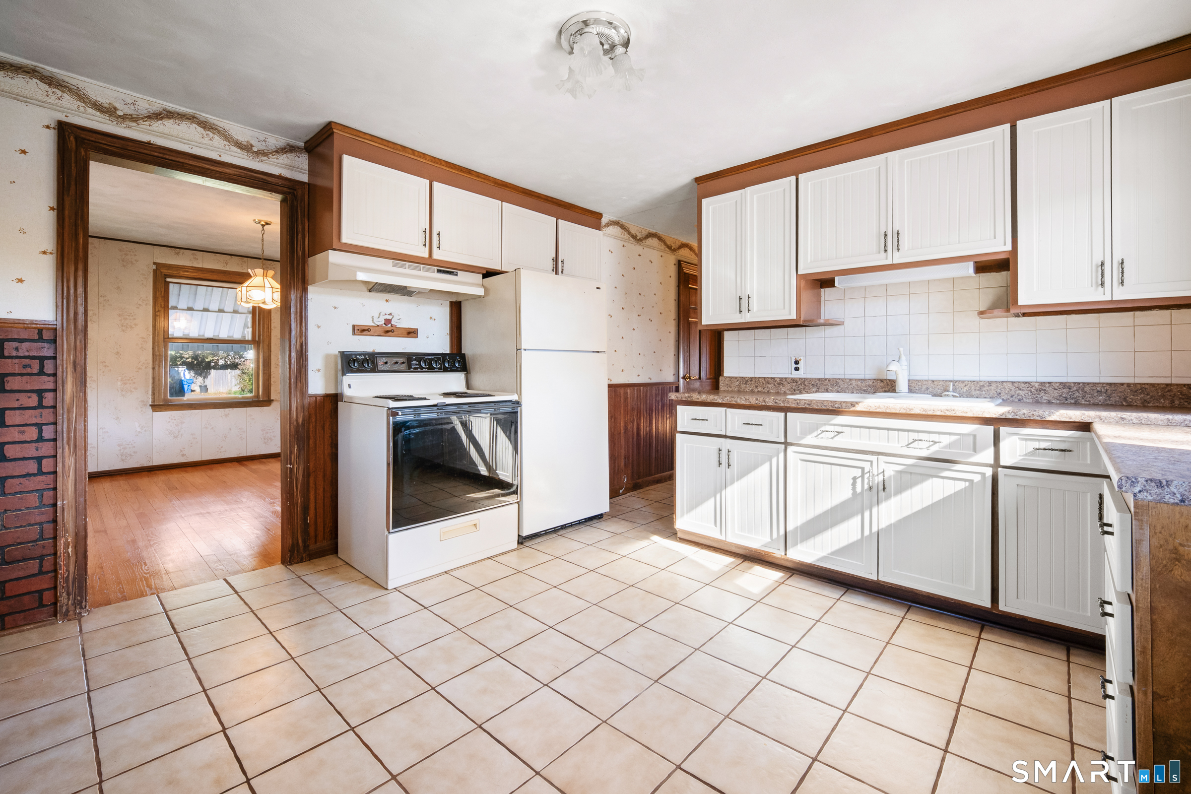 266 West Main Street Plainville CT 06062