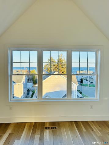12 Usher Street Milford CT 06460