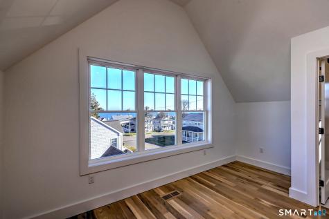 12 Usher Street Milford CT 06460