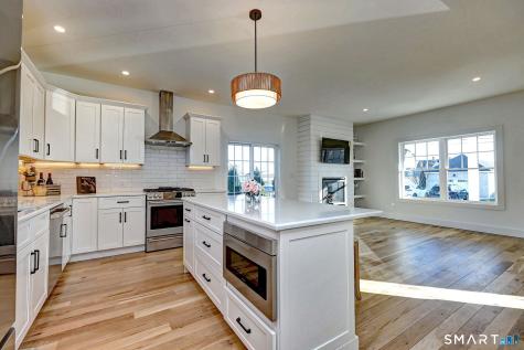 12 Usher Street Milford CT 06460