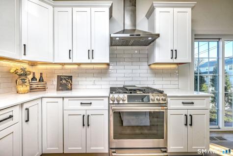 12 Usher Street Milford CT 06460