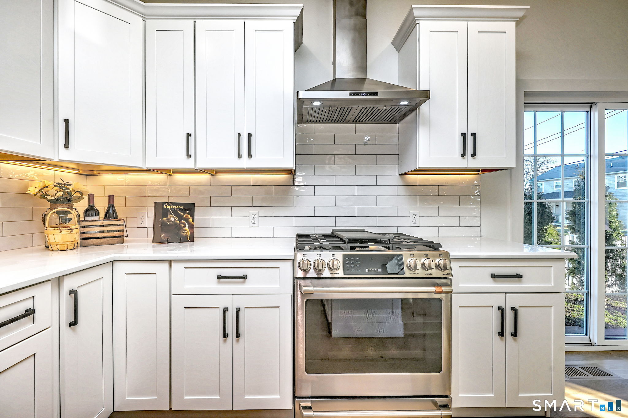 12 Usher Street Milford CT 06460