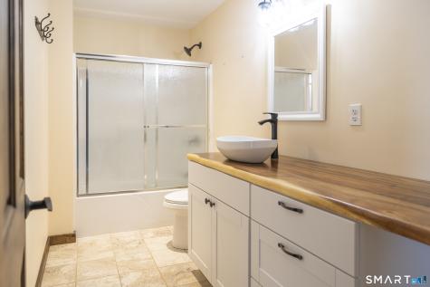 597 East Thompson Road Thompson CT 06277