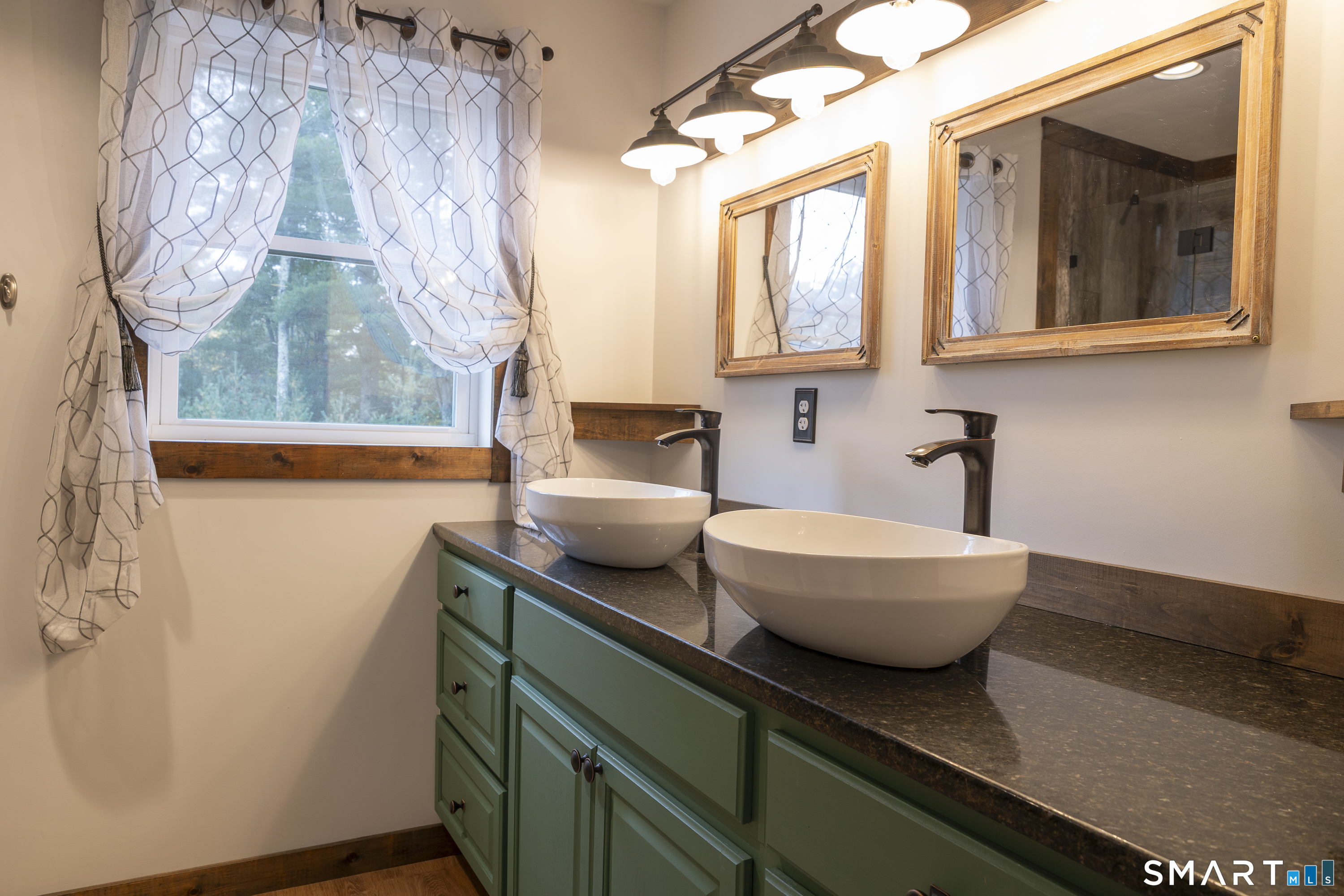 597 East Thompson Road Thompson CT 06277
