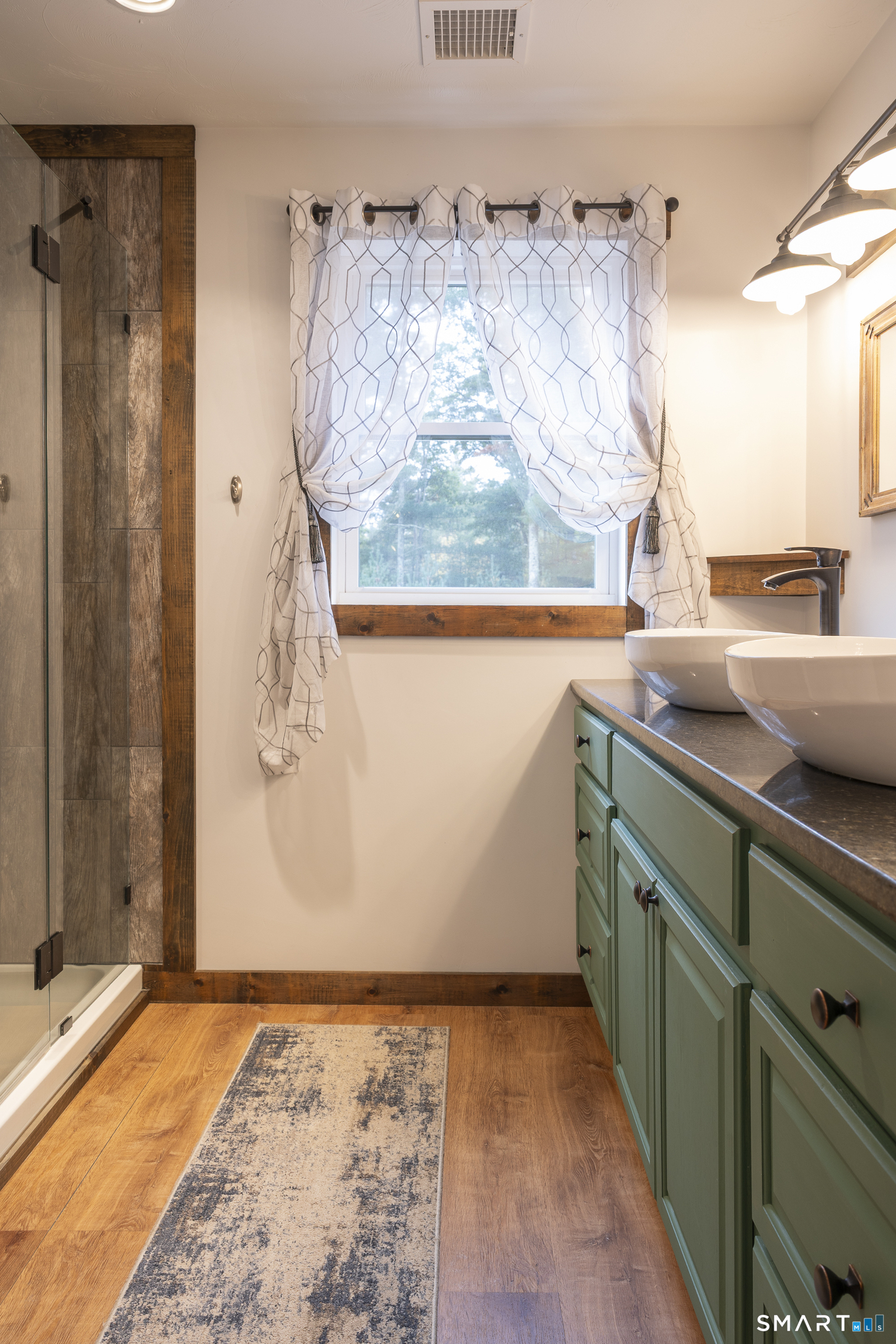 597 East Thompson Road Thompson CT 06277