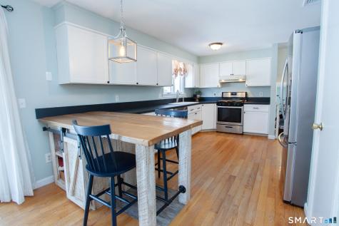 10 Ridgewood Drive Suffield CT 06093